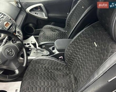 Серый Тойота РАВ 4, объемом двигателя 2 л и пробегом 220 тыс. км за 9300 $, фото 9 на Automoto.ua