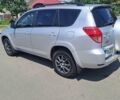 Серый Тойота РАВ 4, объемом двигателя 2.4 л и пробегом 273 тыс. км за 9500 $, фото 4 на Automoto.ua