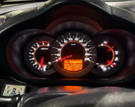 Серый Тойота РАВ 4, объемом двигателя 2 л и пробегом 212 тыс. км за 10800 $, фото 11 на Automoto.ua