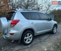 Серый Тойота РАВ 4, объемом двигателя 2 л и пробегом 236 тыс. км за 9200 $, фото 3 на Automoto.ua