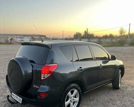 Сірий Тойота РАВ 4, об'ємом двигуна 2.2 л та пробігом 272 тис. км за 10000 $, фото 5 на Automoto.ua