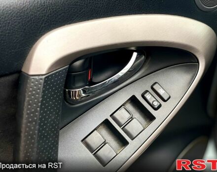 Серый Тойота РАВ 4, объемом двигателя 2 л и пробегом 200 тыс. км за 8800 $, фото 13 на Automoto.ua