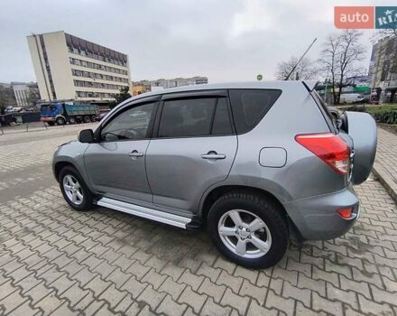 Серый Тойота РАВ 4, объемом двигателя 2.2 л и пробегом 265 тыс. км за 9400 $, фото 25 на Automoto.ua