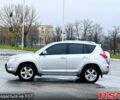 Серый Тойота РАВ 4, объемом двигателя 2 л и пробегом 226 тыс. км за 7999 $, фото 1 на Automoto.ua