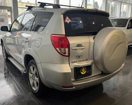 Серый Тойота РАВ 4, объемом двигателя 2.4 л и пробегом 144 тыс. км за 11000 $, фото 4 на Automoto.ua