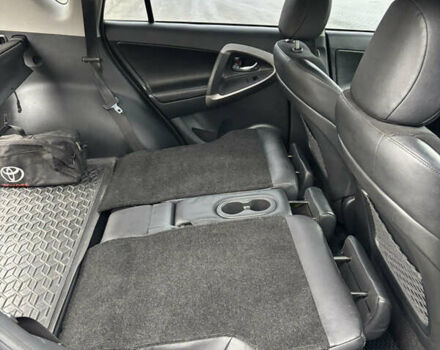 Серый Тойота РАВ 4, объемом двигателя 2 л и пробегом 172 тыс. км за 9500 $, фото 31 на Automoto.ua