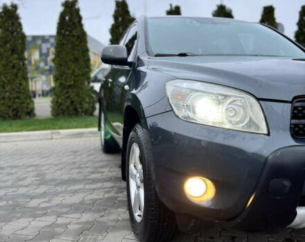 Серый Тойота РАВ 4, объемом двигателя 2 л и пробегом 172 тыс. км за 9500 $, фото 9 на Automoto.ua