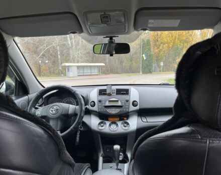 Серый Тойота РАВ 4, объемом двигателя 2 л и пробегом 219 тыс. км за 10300 $, фото 6 на Automoto.ua