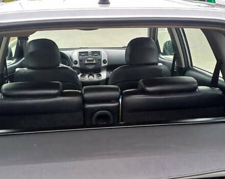 Сірий Тойота РАВ 4, об'ємом двигуна 2.4 л та пробігом 194 тис. км за 11900 $, фото 20 на Automoto.ua