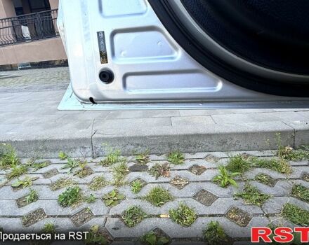 Серый Тойота РАВ 4, объемом двигателя 2.4 л и пробегом 230 тыс. км за 9300 $, фото 7 на Automoto.ua