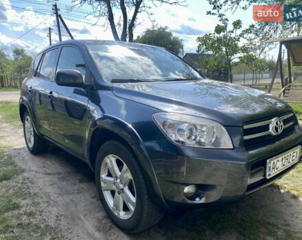 Тойота РАВ 4 2007 у Камінь-Каширський на Automoto.ua Сірий Тойота РАВ 4, об'ємом двигуна 2.23 л та пробігом 232 тис. км за 10400 $, фото 7 на Automoto.ua