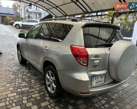 Серый Тойота РАВ 4, объемом двигателя 2.4 л и пробегом 143 тыс. км за 8500 $, фото 29 на Automoto.ua
