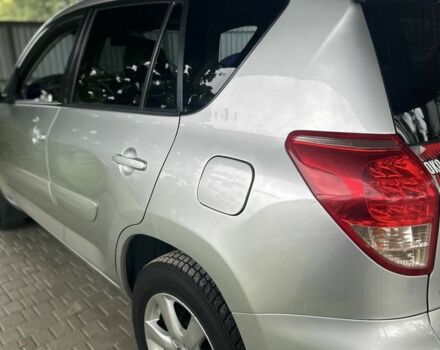 Сірий Тойота РАВ 4, об'ємом двигуна 2 л та пробігом 286 тис. км за 7000 $, фото 6 на Automoto.ua