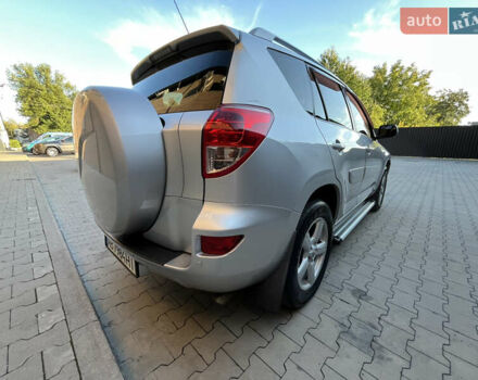 Сірий Тойота РАВ 4, об'ємом двигуна 2 л та пробігом 233 тис. км за 11300 $, фото 9 на Automoto.ua