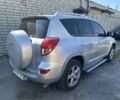 Серый Тойота РАВ 4, объемом двигателя 2 л и пробегом 160 тыс. км за 10500 $, фото 1 на Automoto.ua