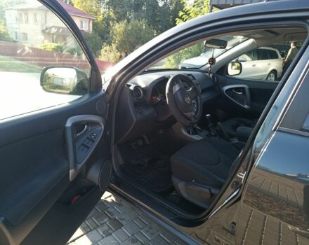 Сірий Тойота РАВ 4, об'ємом двигуна 2.2 л та пробігом 233 тис. км за 8399 $, фото 5 на Automoto.ua