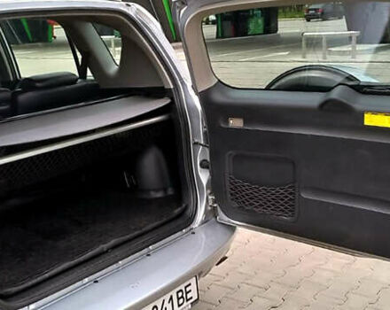 Сірий Тойота РАВ 4, об'ємом двигуна 2.4 л та пробігом 194 тис. км за 11900 $, фото 17 на Automoto.ua