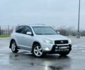 Серый Тойота РАВ 4, объемом двигателя 2 л и пробегом 226 тыс. км за 7999 $, фото 1 на Automoto.ua