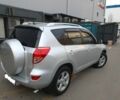 Серый Тойота РАВ 4, объемом двигателя 2 л и пробегом 238 тыс. км за 9500 $, фото 3 на Automoto.ua