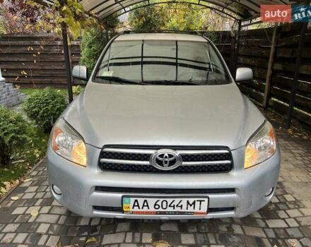 Серый Тойота РАВ 4, объемом двигателя 2.4 л и пробегом 143 тыс. км за 8500 $, фото 26 на Automoto.ua