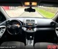 Серый Тойота РАВ 4, объемом двигателя 2 л и пробегом 200 тыс. км за 8800 $, фото 1 на Automoto.ua