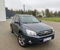 Сірий Тойота РАВ 4, об'ємом двигуна 2.2 л та пробігом 350 тис. км за 5400 $, фото 3 на Automoto.ua