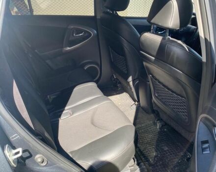 Сірий Тойота РАВ 4, об'ємом двигуна 2.2 л та пробігом 220 тис. км за 8300 $, фото 10 на Automoto.ua