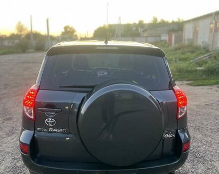 Сірий Тойота РАВ 4, об'ємом двигуна 2.2 л та пробігом 272 тис. км за 10000 $, фото 4 на Automoto.ua