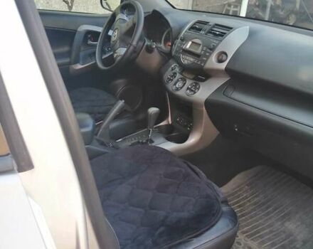 Сірий Тойота РАВ 4, об'ємом двигуна 2 л та пробігом 230 тис. км за 9700 $, фото 2 на Automoto.ua