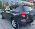 Серый Тойота РАВ 4, объемом двигателя 2 л и пробегом 243 тыс. км за 8800 $, фото 3 на Automoto.ua