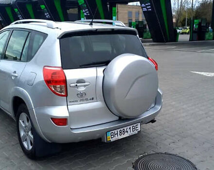 Сірий Тойота РАВ 4, об'ємом двигуна 2.4 л та пробігом 194 тис. км за 11900 $, фото 2 на Automoto.ua