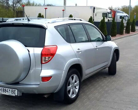 Сірий Тойота РАВ 4, об'ємом двигуна 2.4 л та пробігом 194 тис. км за 11900 $, фото 4 на Automoto.ua