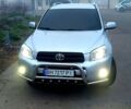 Серый Тойота РАВ 4, объемом двигателя 20 л и пробегом 185 тыс. км за 10700 $, фото 1 на Automoto.ua