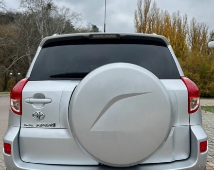 Серый Тойота РАВ 4, объемом двигателя 2 л и пробегом 219 тыс. км за 10300 $, фото 2 на Automoto.ua