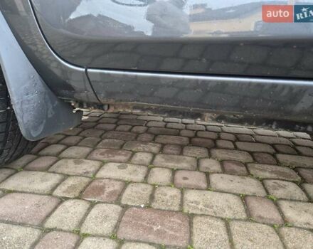 Сірий Тойота РАВ 4, об'ємом двигуна 2 л та пробігом 210 тис. км за 8300 $, фото 3 на Automoto.ua