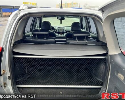 Серый Тойота РАВ 4, объемом двигателя 2 л и пробегом 226 тыс. км за 7999 $, фото 7 на Automoto.ua