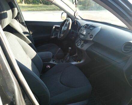 Сірий Тойота РАВ 4, об'ємом двигуна 2.2 л та пробігом 233 тис. км за 8399 $, фото 6 на Automoto.ua