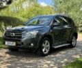 Серый Тойота РАВ 4, объемом двигателя 2.2 л и пробегом 265 тыс. км за 4800 $, фото 1 на Automoto.ua