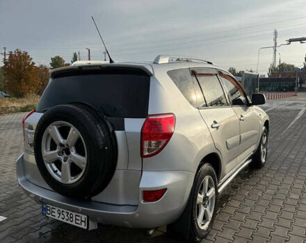 Серый Тойота РАВ 4, объемом двигателя 2 л и пробегом 240 тыс. км за 8700 $, фото 5 на Automoto.ua