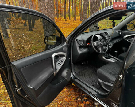 Серый Тойота РАВ 4, объемом двигателя 2 л и пробегом 232 тыс. км за 11500 $, фото 11 на Automoto.ua