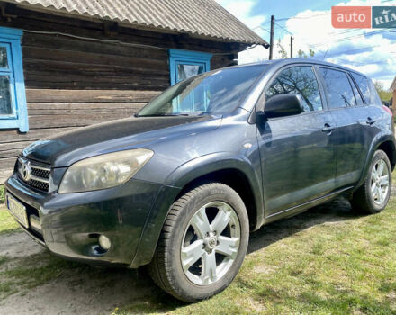 Тойота РАВ 4 2007 у Камінь-Каширський на Automoto.ua Сірий Тойота РАВ 4, об'ємом двигуна 2.23 л та пробігом 232 тис. км за 10400 $, фото 2 на Automoto.ua