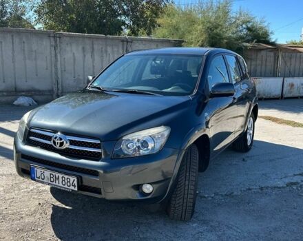 Сірий Тойота РАВ 4, об'ємом двигуна 2.2 л та пробігом 233 тис. км за 5800 $, фото 1 на Automoto.ua