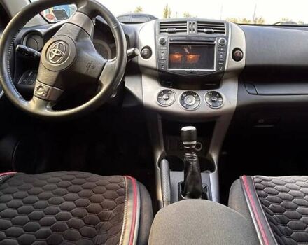 Сірий Тойота РАВ 4, об'ємом двигуна 2.2 л та пробігом 244 тис. км за 9500 $, фото 12 на Automoto.ua