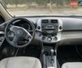 Серый Тойота РАВ 4, объемом двигателя 2.4 л и пробегом 160 тыс. км за 9900 $, фото 14 на Automoto.ua
