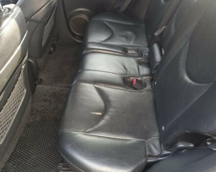 Тойота РАВ 4 2007 у Теребовле на Automoto.ua Сірий Тойота РАВ 4, об'ємом двигуна 2.2 л та пробігом 263 тис. км за 9200 $, фото 14 на Automoto.ua