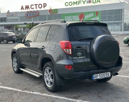 Серый Тойота РАВ 4, объемом двигателя 2 л и пробегом 215 тыс. км за 8700 $, фото 5 на Automoto.ua
