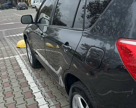 Серый Тойота РАВ 4, объемом двигателя 2 л и пробегом 252 тыс. км за 9700 $, фото 3 на Automoto.ua