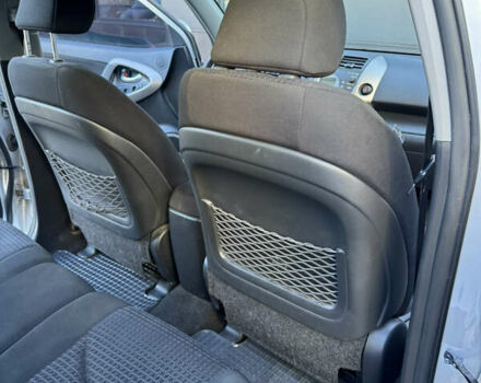 Серый Тойота РАВ 4, объемом двигателя 2 л и пробегом 108 тыс. км за 10999 $, фото 19 на Automoto.ua