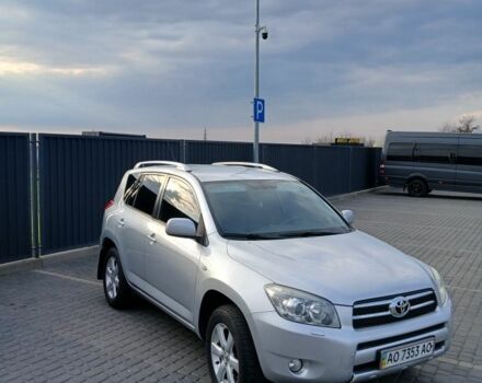 Серый Тойота РАВ 4, объемом двигателя 2 л и пробегом 260 тыс. км за 10100 $, фото 2 на Automoto.ua