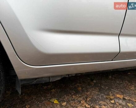 Серый Тойота РАВ 4, объемом двигателя 2 л и пробегом 80 тыс. км за 12600 $, фото 47 на Automoto.ua